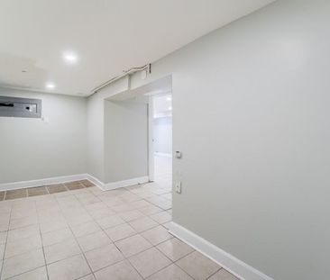 For Lease - 31 Tyndall Avenue Unit# 301, Toronto, Ontario - Photo 6