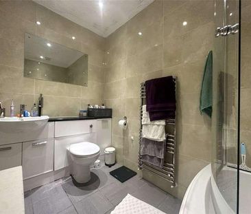 Palmerston Drive, Exeter, EX4 - Photo 1