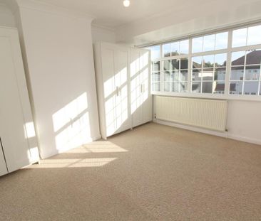 3 bedroom end of terrace house to rent - Photo 5
