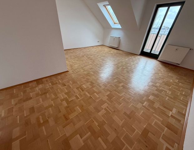 ! Wohnen in Küchwaldnähe ! DG / Balkon / Wanne + Dusche - Photo 1