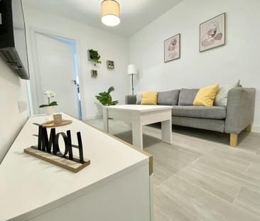 Avenida de los Ángeles, Getafe, Community of Madrid 28903 - Photo 4