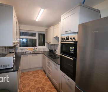 1 bedroom in a house share to rent - Photo 4