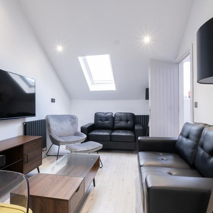 6 bedroom house of multiple occupation to rent - Photo 1