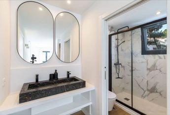 3 bedroom luxury Villa for rent in Nueva Andalucia, Andalusia