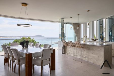 Unparalleled Coastal Luxury – Fully Furnished with Panoramic Ocean Views - Photo 3