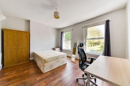 4 Bed Terraced House, Ferndale Road, SW9 - Photo 5