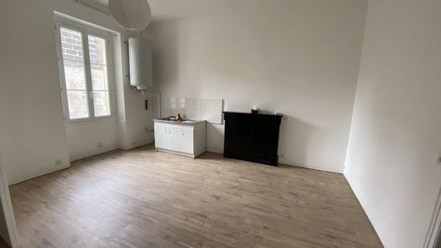 Location Appartement 2 pièces 45m² ANGERS 49000 - Photo 1