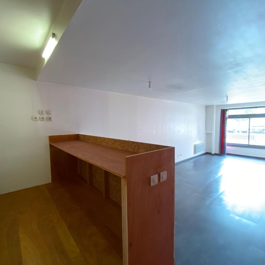 Location Appartement 1 pièce 37m² BOURG LES VALENCE 26500 - Photo 1