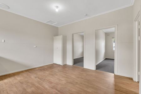 6 Wexcombe Street, Elizabeth Vale SA 5112 - Photo 2