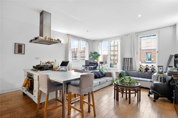 Clarence Road, London, E5 8EE - Photo 1