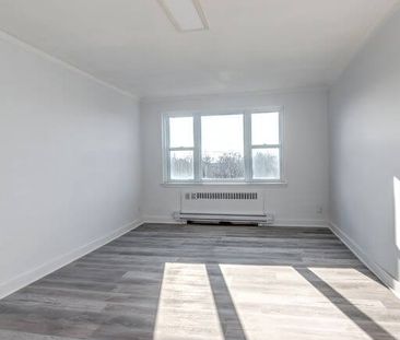 5830 Côte Saint Luc Road - Beautiful 2-Bedroom Apartment for Rent - Photo 6