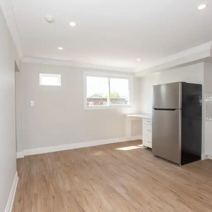 81 Empire Street - 13 — Bachelor - Photo 1