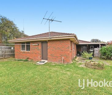 Comfortable Three Bedroom Family Home - Photo 4