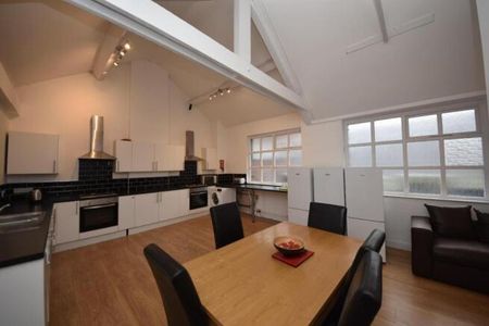 1 bedroom in a house share to rent - Photo 5