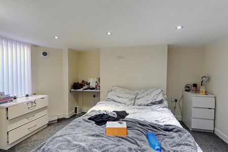 4 bedroom house to rent - Photo 4