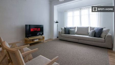 3 room luxury Apartment for rent in Valencia - Photo 4