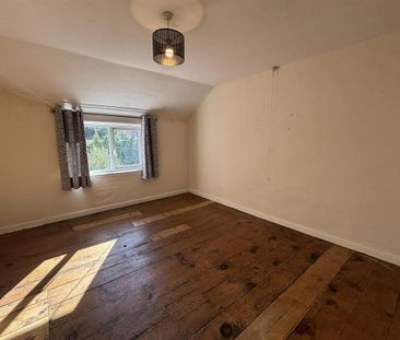 4 bedroom terraced house to rent - Photo 2