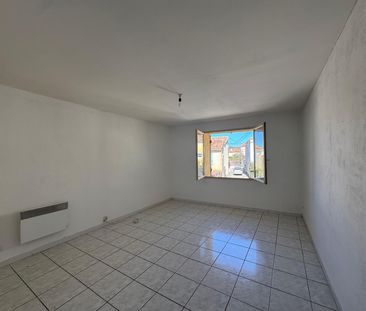 Location Maison 3 pièces 68m² SEILLONS SOURCE D ARGENS 83470 - Photo 1