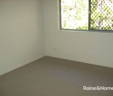 Fully Air-conditioned - Modern Townhouse in Prime Location! - Photo 3
