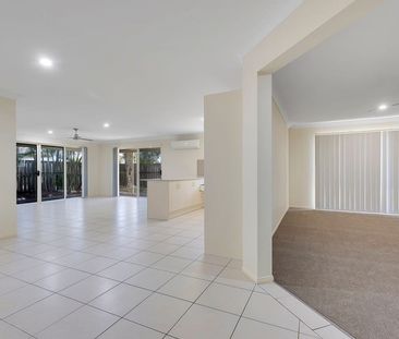 38 Whitehaven Drive, Blacks Beach - Photo 2