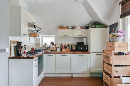 1 bedroom flat to rent - Photo 3