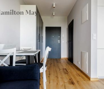 Nowoczesne jednopokojowe mieszkanie z widokiem na panoramę Warszawy - Photo 1