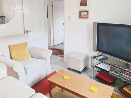 1 bedroom ground floor flat to rent - Photo 2