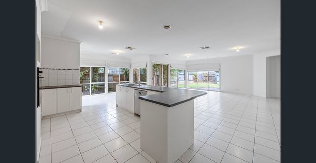 PREMIUM FAMILY HOME IN SOUGHT AFTER LOCATION - Photo 1