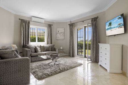 Ground Floor Apartment · La Quinta - Photo 2