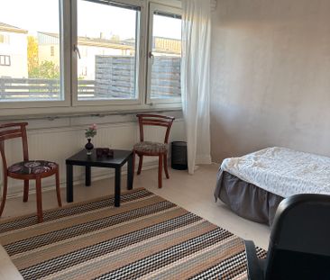 Lövsätragränd, Skärholmen - Foto 2