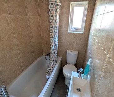 2 bedroom terraced house to rent - Photo 6