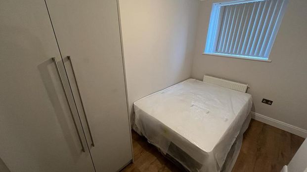 3 bedroom end of terrace house to rent - Photo 1