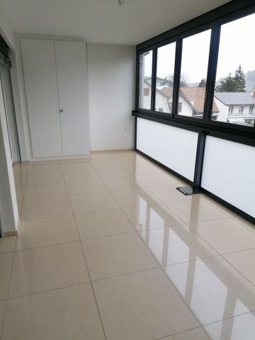 Enjoying at home - Photo 3