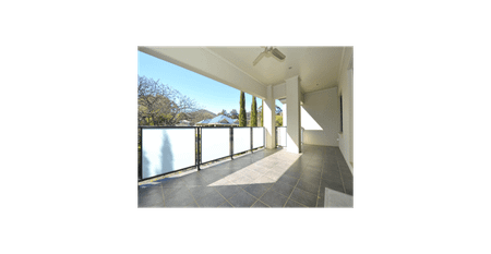 Executive Townhouse in High East - Photo 5