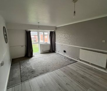 2 Bed Flat, Desborough Court, SE25 - Photo 4