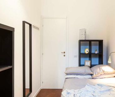 Via Paolo Bassi, Milan, Lombardy 20159 - Photo 6