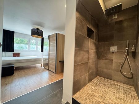 A LOUER : T2 à LILLE • T2 meublé de 46,03m2 situé rue Gustave Delory - MO • 954 € - Photo 2