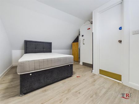 House share to rent - Photo 2