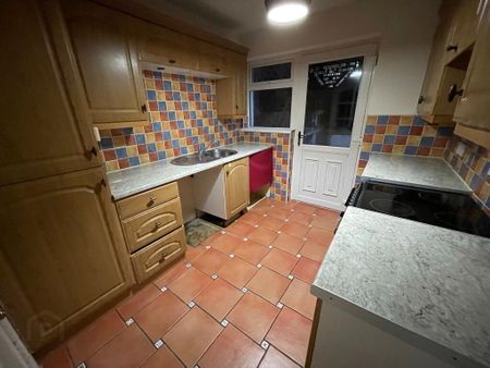 Queens Crescent, Glengormley, BT36 5HY - Photo 5