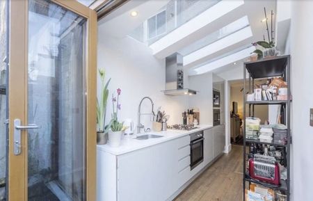 2 Bed Flat, Shirland Road, W9 - Photo 3