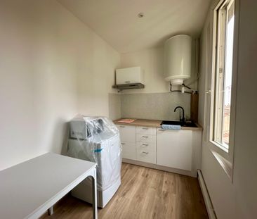 Location Appartement 1 pièce 16m² VALENCE 26000 - Photo 2