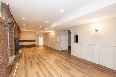 All Inclusive Spacious Bachelor Unit For Rent!! - Photo 5