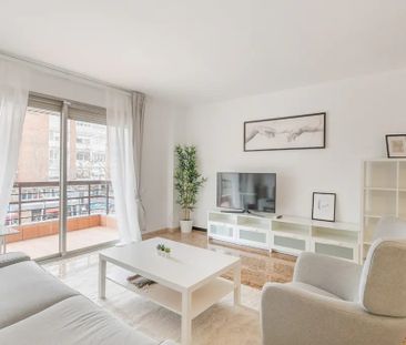 Avinguda del Paral·lel, Barcelona, Catalonia 08015 - Photo 5