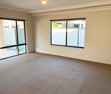 4 Neroli Link, Atwell, WA 6164 - Photo 2