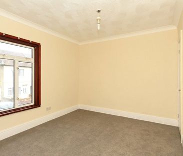 Shakespeare Road, Sittingbourne, Kent, ME10 - Photo 6