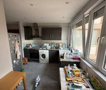 Location Appartement 4 pièces 73m² LYON 6ème - Photo 1