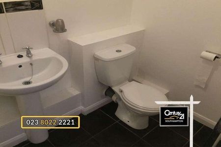 |ref: |, Portswood Road, Southampton, Hampshire, SO17 - Photo 5