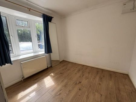 3 bedroom detached bungalow to rent - Photo 5