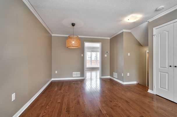 For Lease - 1337 Goldhawk Trail, Oakville, Ontario - Photo 1