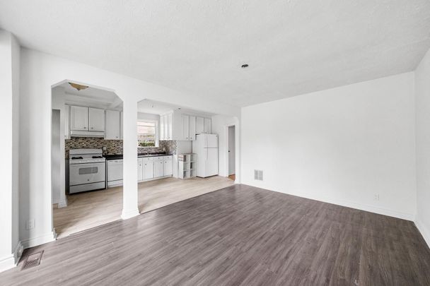 For Lease - 17 Pleasant Avenue Unit# Main, Toronto, Ontario - Photo 1